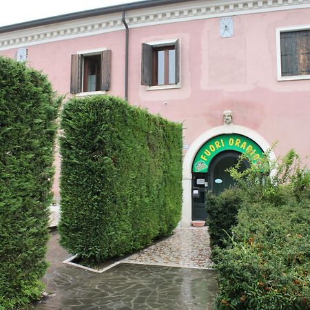 Villa Ferri Apartments Padova Bagian luar foto