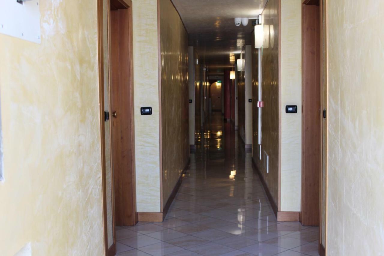Villa Ferri Apartments Padova Bagian luar foto